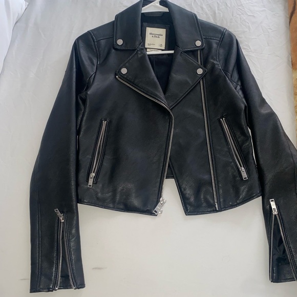 brand new faux leather jacket - Picture 4 of 5